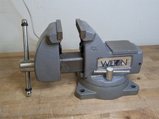 Wilton Mechanics Bench Vise w/ Swivel Base 4" Jaw Width 4-1/2" Opening 21300
