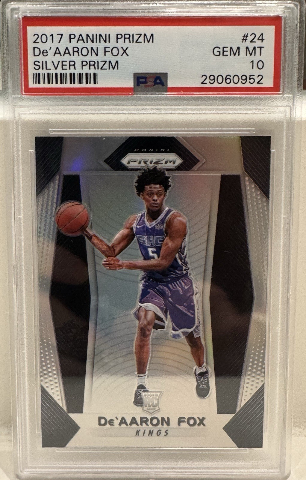 2017-18 Panini Prizm - De'Aaron Fox #24 Silver Prizm (RC) PSA 10