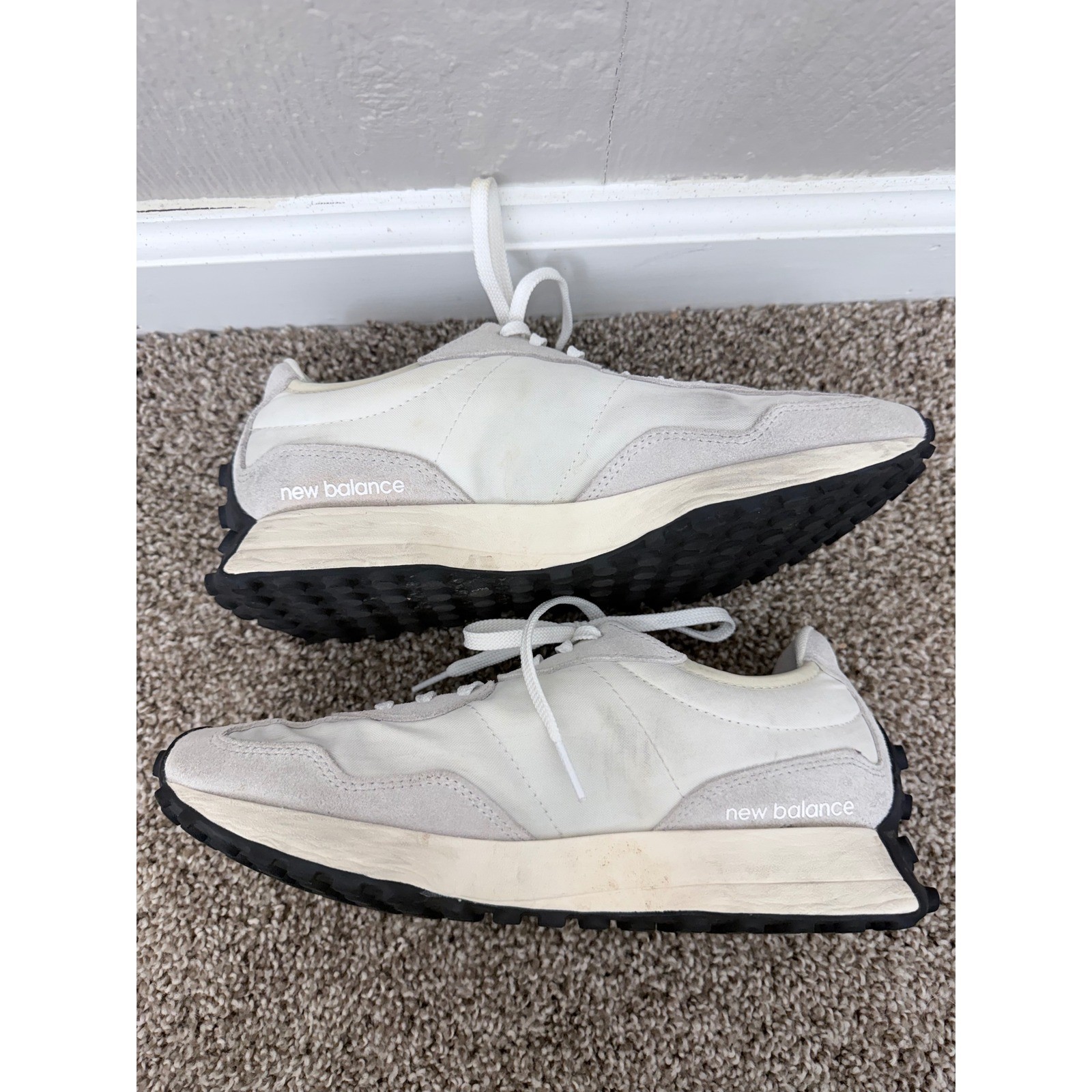 New Balance 327 Sea Salt Black Suede Sneakers WS327FE Womens 8.5 Mens 7 thumbnail 5