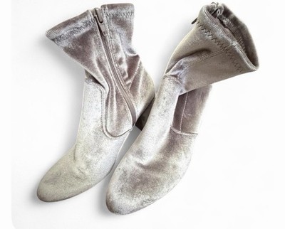 francesca's Gray Velvet Ankle Bootie Pointed Toe Side Zip Block Heel 7.5