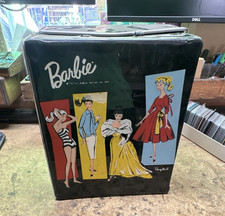 Mattel 1961 Vintage Barbie Black Metal Carrying Case w/Handle  Latch