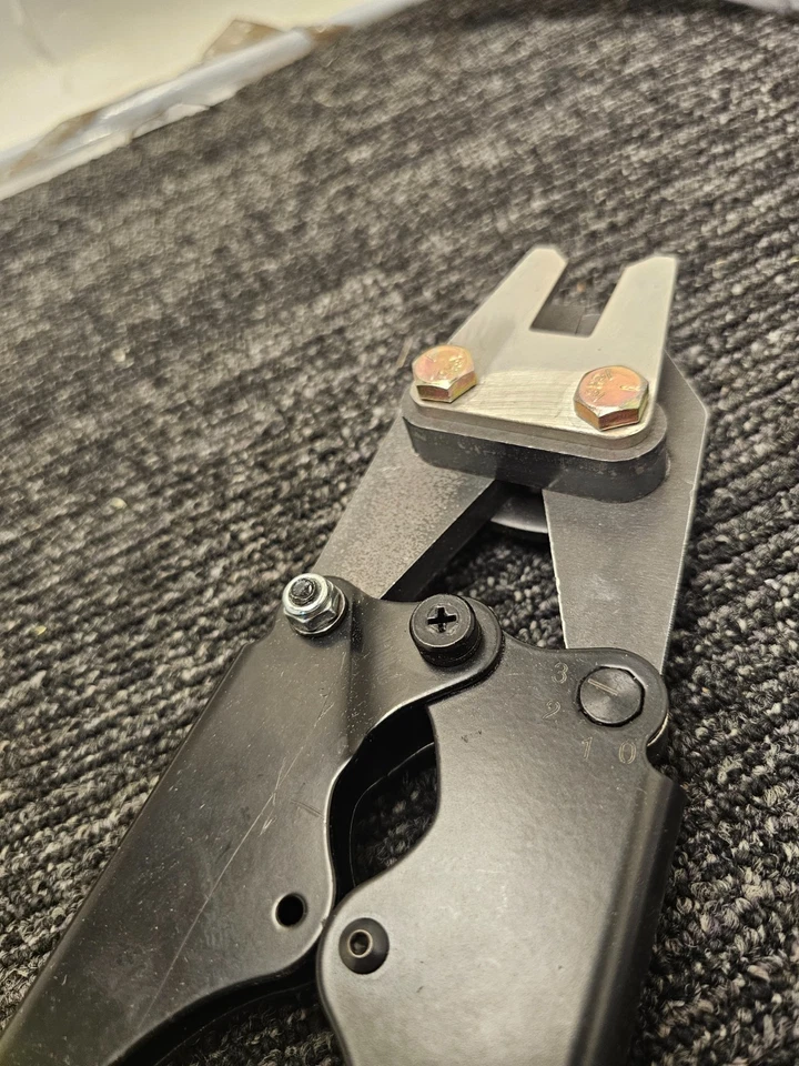 Herramienta crimpadora Apollo By TMG de 15" de longitud Foto 4 de 4