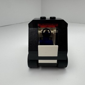 Retired LEGO CITY: Small Car (3177); 100% Complete w/o Manual & Box