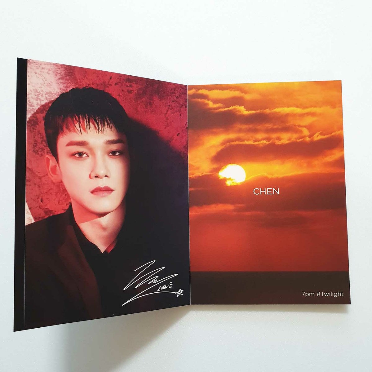 EXO NATURE REPUBLIC ノベルティパネル トレカ EXO Nature Republic OFFICIAL STANDING FIGURE Standee & Photocard