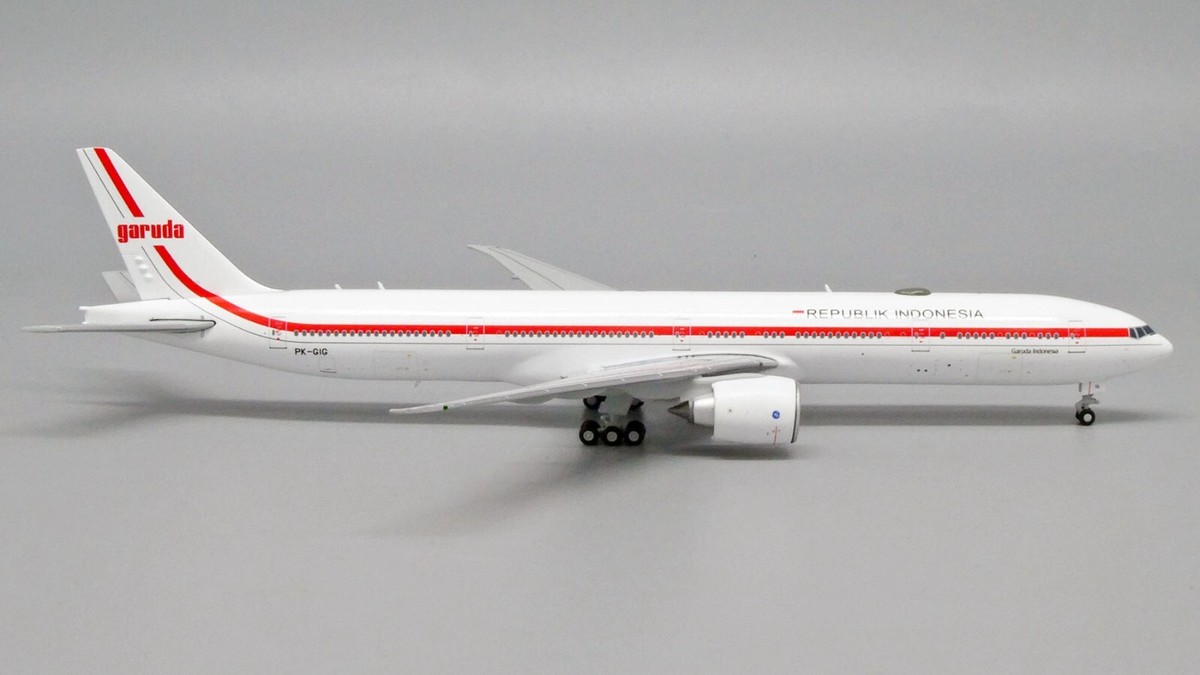 ガルーダインドネシア航空 777-300ER PK-GII 1/400 お取り寄せ商品】1/400 777-300ER ガルーダ・インドネシア航空