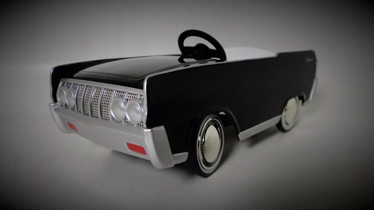 Classic mini sales pedal car