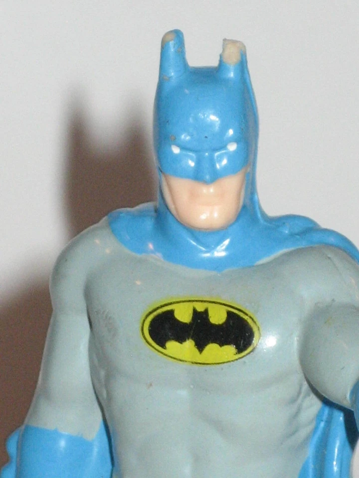 Figura de acción de Batman Batman adorno de pastel gris y azul Foto 2 de 2