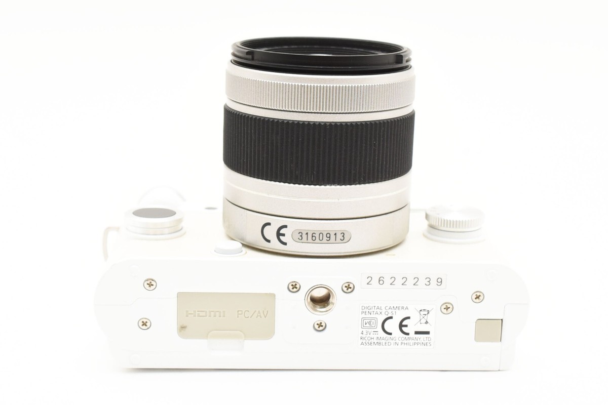 PENTAX Q-S1 Digital Camera [1594 shots] & 02 06 Double Lenses From