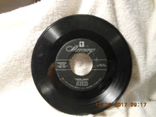 THE CREW-CUTS (MERCURY 70529X45) 7" 45 rpm EARTH ANGEL/KO KO MO