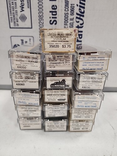 Lot Of 16 Kadee N Scale Trains (C57)
