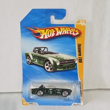 2009 Hot Wheels Triumph TR6 Green #33/42 New Models N4036 033/190 Sealed