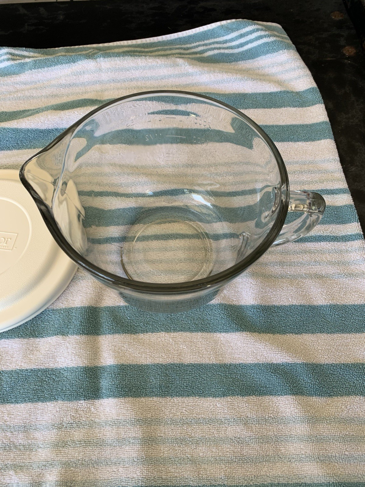 Vintage Anchor Hocking Glass With Lid Measuring Batter Mixing Bowl 8 Cup 2 Quart