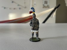 Vintage Mideval Knight Red White And Blue Feather Hat Metal Mini Soldier Toys