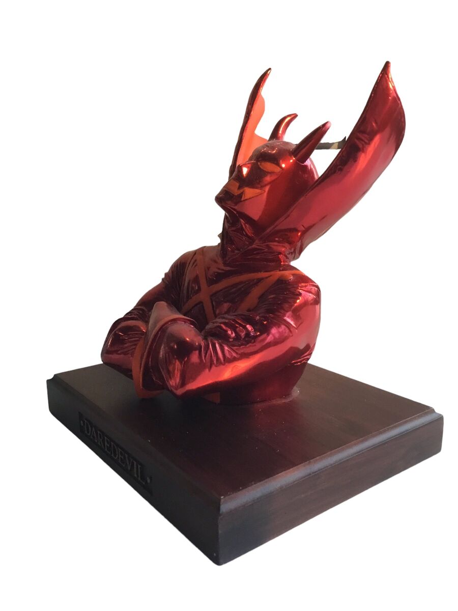 Earth X Daredevil Mini-Bust Statue - MARVEL 2002 - by Earth X Daredevil Mini-Bust Statue - MARVEL 2002 - by
