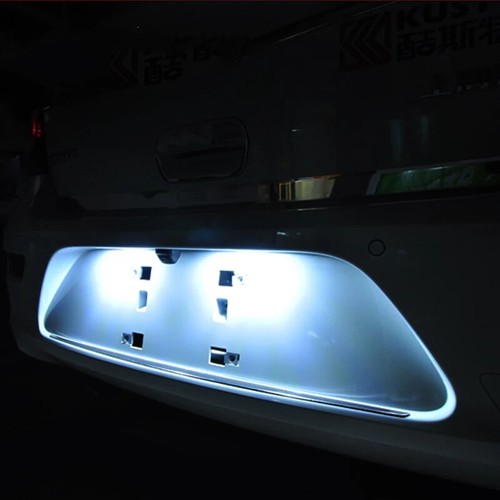 Philips LED T10 W5W Ultinon Pro3100 6500K Cool White Auto Interior/Parking Light - Picture 10 of 10