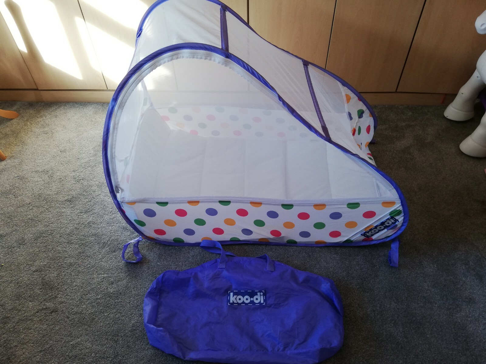 samsonite baby travel bed