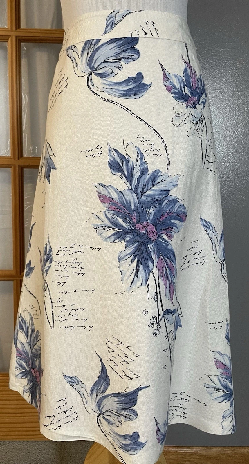 Linen Blend Floral Midi Skirt Sz 6 Off White Graphic Print Buttons Boho Cottage
Opens in a new windo