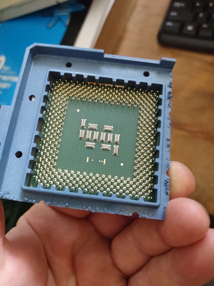 Pentium 3 SL52R 1GHz - Image 2 of 2