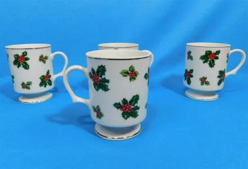 4 Vintage Lefton Holly & Berries White Gold Trim Christmas Mugs