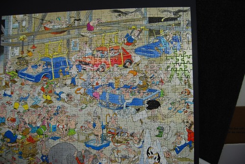 Jan Van Haasteren UNITED EUROPE, ASSEMBLY LINE, SOME LIKE IT HOT 3 in 1 Puzzle - Picture 10 of 24
