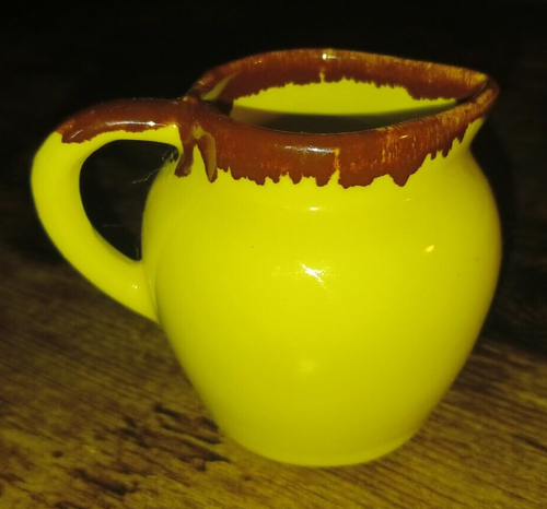 Vtg Paden City Artware 2.75" Mini Pitcher Cracker Barrel Corbin KY Yellow Brown - Picture 3 of 12