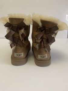 Cinta de Botas para Mujer de UGG | FASHIOLA.es