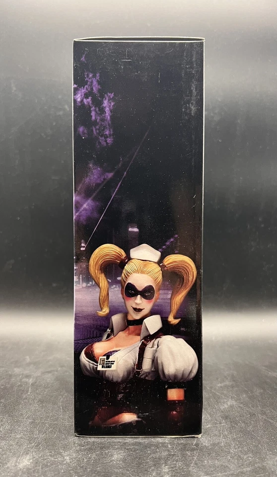 Batman Arkham Asylum No. 4 figuras de acción Harley Quinn Play Arts Kai Square Enix Foto 2 de 4