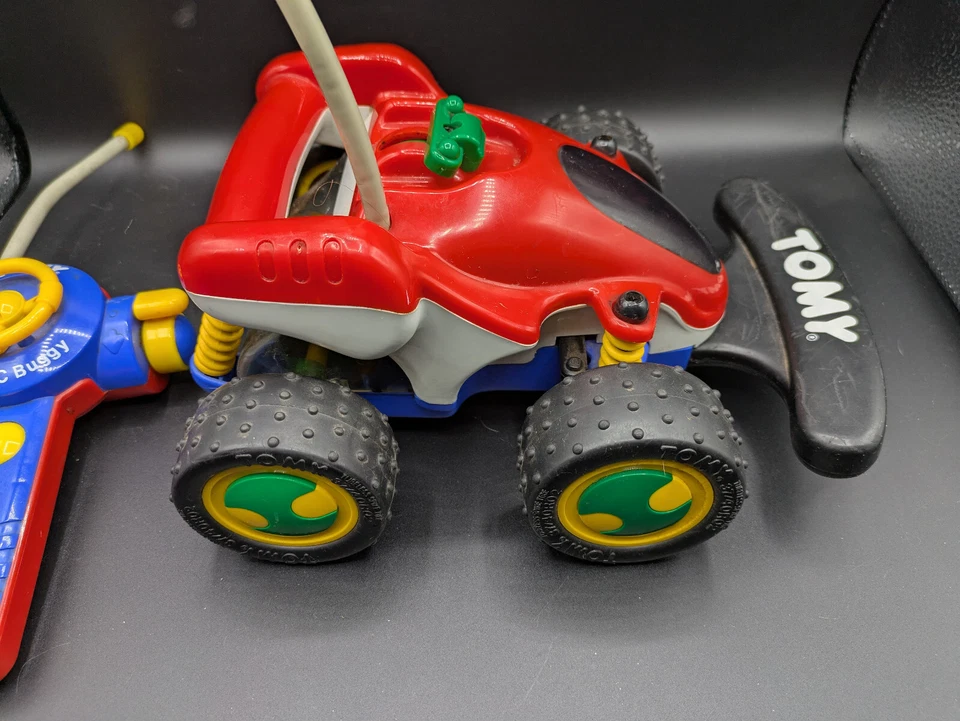 Vintage 1990 TOMY ‘Little R/C Buggy’ no react to remote, AS IS, for some repair - Image 3 of 4