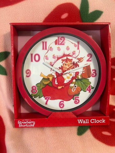 Strawberry Shortcake Battery Operated Wall Clock