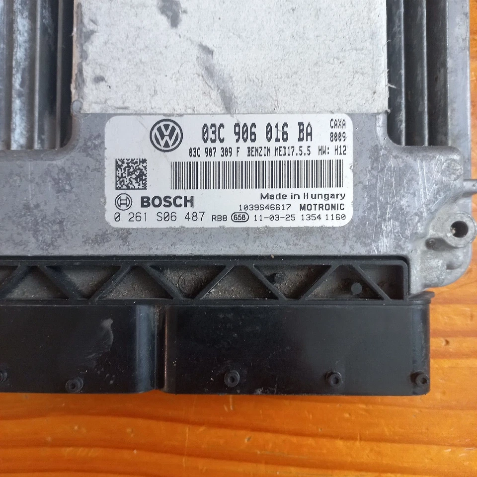 CALCULATEUR VW SCIROCCO III 1.4 TFSI BOSCH MED17.5.5 0261S06487 / 03C906016 BA - Immagine 2 di 2