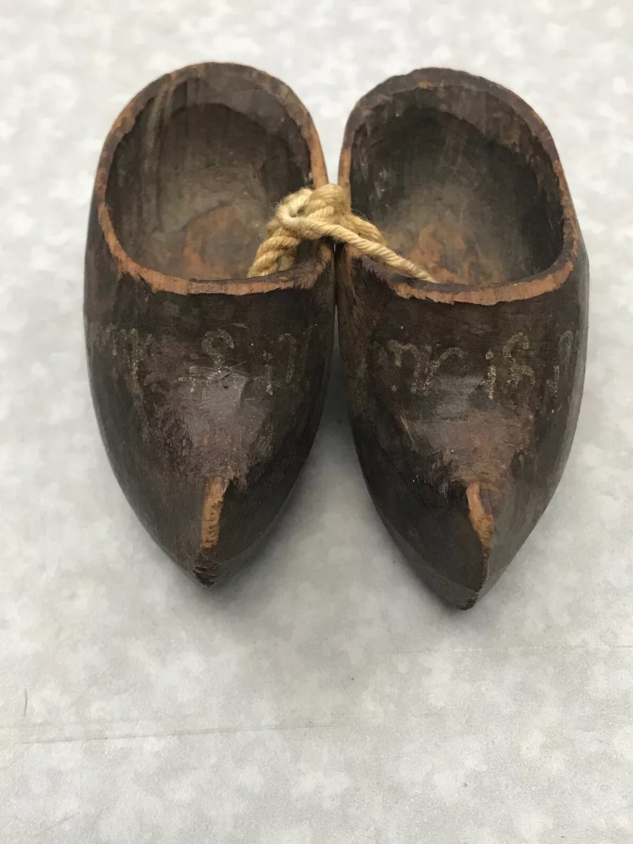 Vintage Handmade Miniature Wooden Shoes Lot Of 4 KG A1