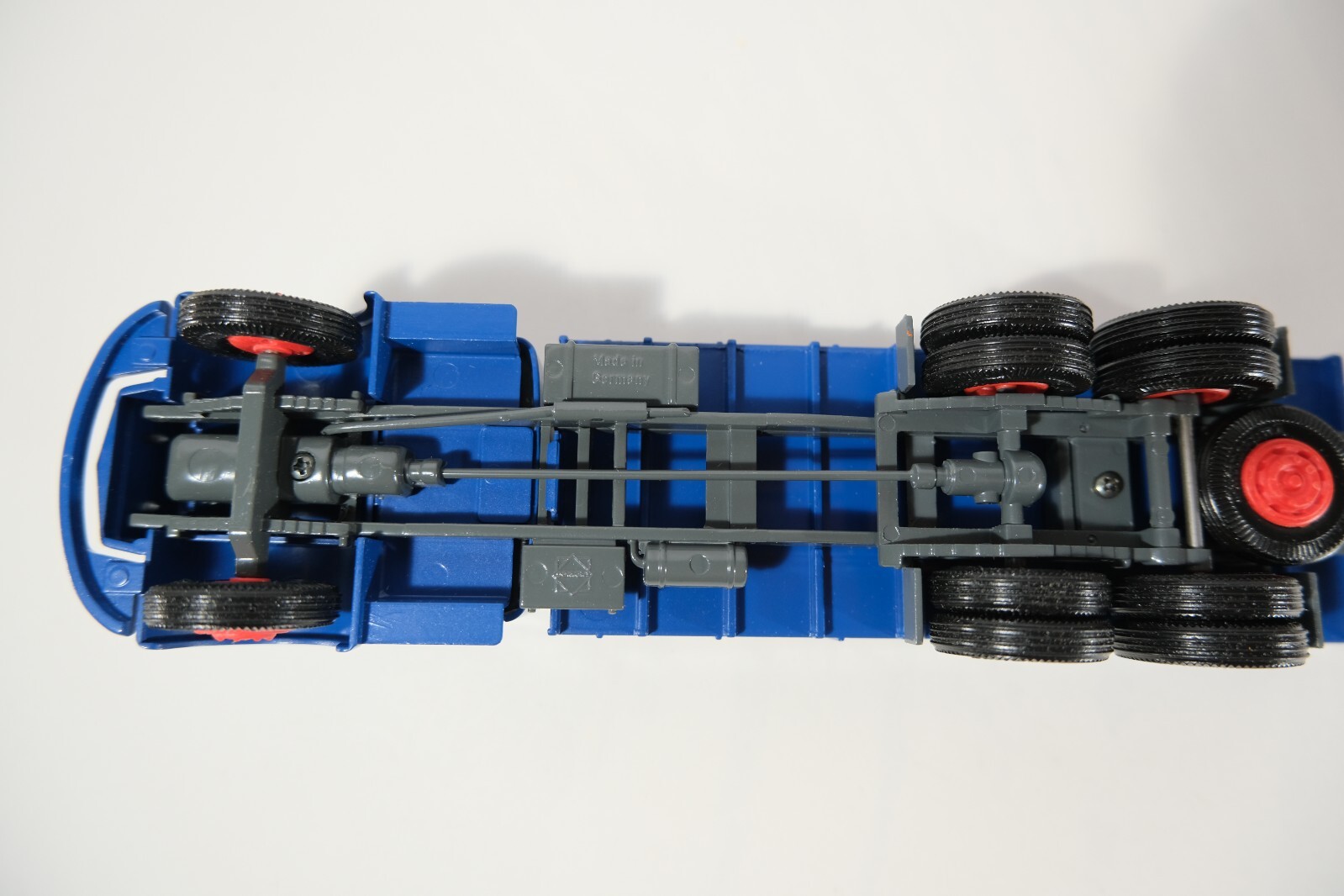 Picture 6 of 8