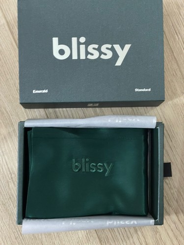 2x BLISSY Silk Mulberry Pillowcase Standard Emerald Pillow Case - New Set Of 2 - Picture 5 of 6