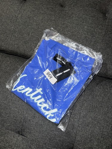 Camicia Homme Femme Kentucky Derby nuova con etichetta taglia media blu prezzo al dettaglio consigliato $85,00 150 anni Cele - Foto 2 di 8