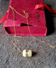 SUPERBE CHAÎNE NEUVE  EN OR JAUNE 18 CARATS  AVEC PENDENTIF JADE ET OR 24 CARATS