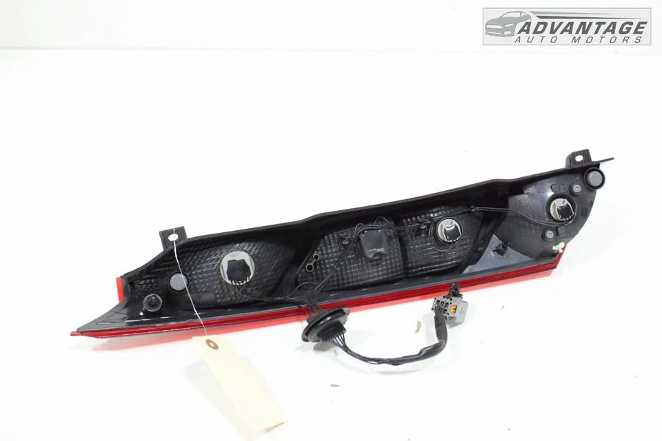 Luz trasera derecha Ford Transit Connect 2014-23 DT11-13404-BD OEM Foto 4 de 4