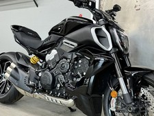 2025 Ducati Diavel V4 Thrilling Black 