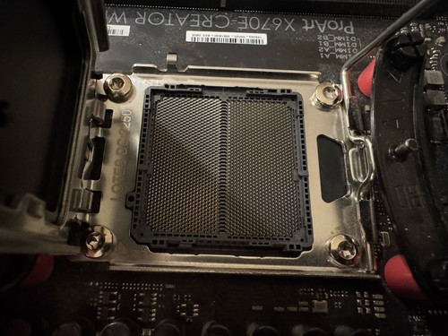 ASUS PROART X670E CREATOR WIFI AM5 + AMD R9 9950X3D + 48GB DDR5 PRO + Cooler - Photo 8/13