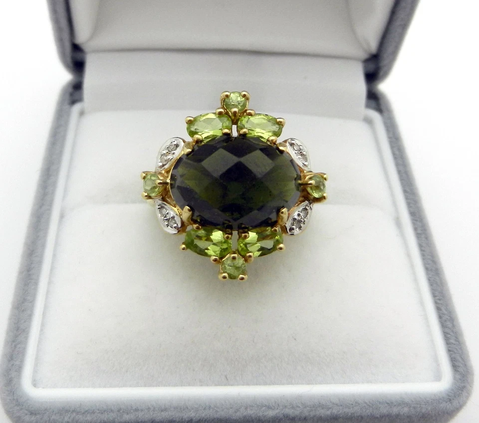 Anillo con racimo de piedras preciosas y diamantes verdes en oro macizo de 14k, 5,4 gr, tamaño 5,75 Foto 3 de 4