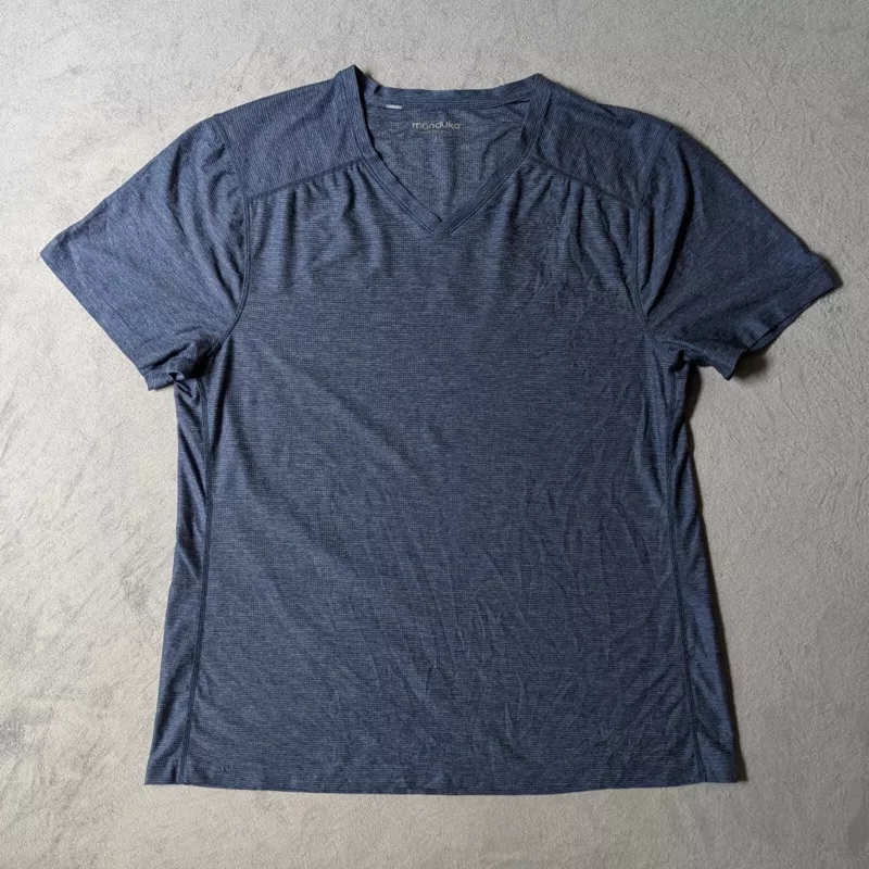 manduka v neck perforated casual active shirt