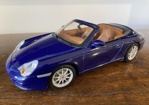 1.18 Porsche 911 Carrera Cabriolet - Gateway Global Models Dealership Edition ! - Picture 2 of 12