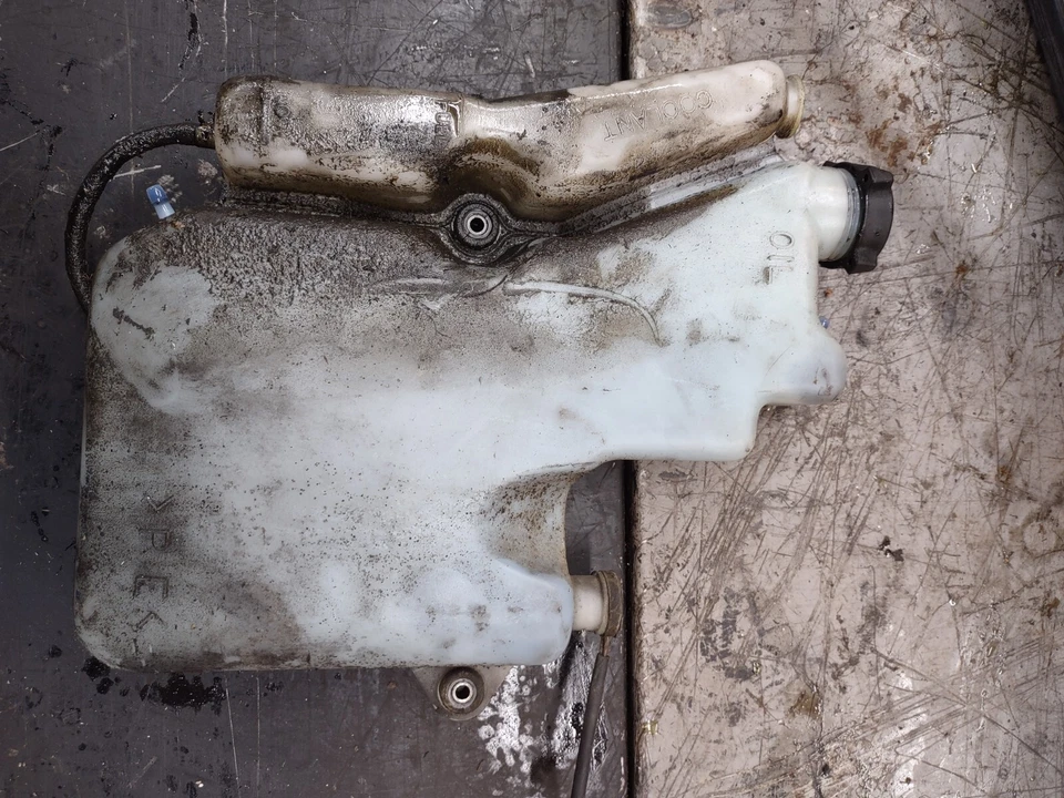 Yamaha SRX 600 1998 aceite bronceado 8CR-21751-00-00 RW5654 Foto 4 de 4