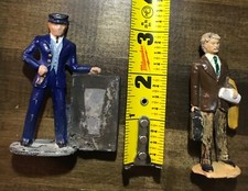 2X G Scale Model Train Layout Figures Man Work