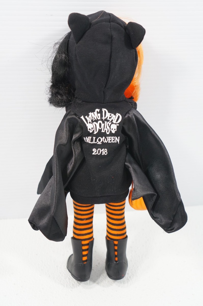 Living Dead Dolls Vesper Halloween 2018 10