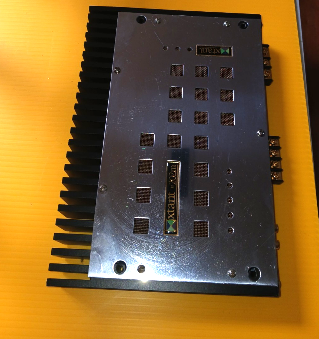 XTANT 202M エクスタント　2ch アンプ 動作品　xtant Xtant 202M-RARE- 2Ch Amplifier 2 x 50 RMS or 1 x 200 RMS @ 4 ohms