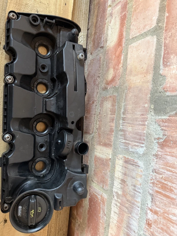 CUBIERTA VÁLVULA ORIGINAL VW Audi 03l103469s-04l103469-03l103469ad Foto 2 de 3