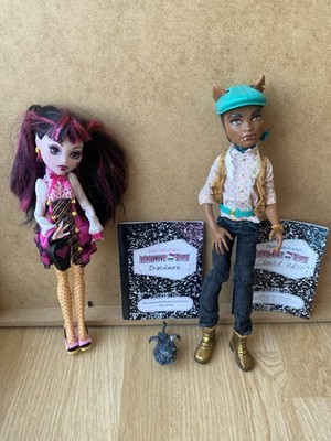 Monster High 2 Pack Draculaura & Clawd Wolf Schools Out
