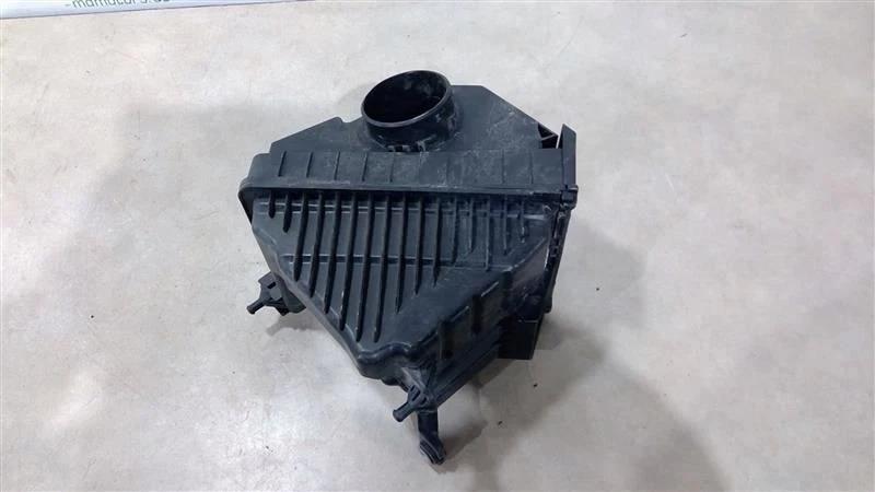 Carcasa filtro aire Hyundai Tucson 2016-2018 28110-D3500 Foto 2 de 4