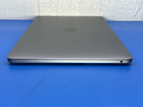 Apple MacBook Pro TouchBar 13" 2019 1.4GHz i5 - 8GB RAM - 128GB SSD - A2159 - Foto 4 di 13