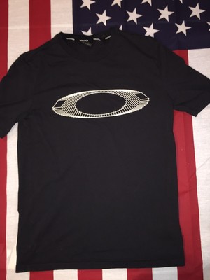 t shirt oakley